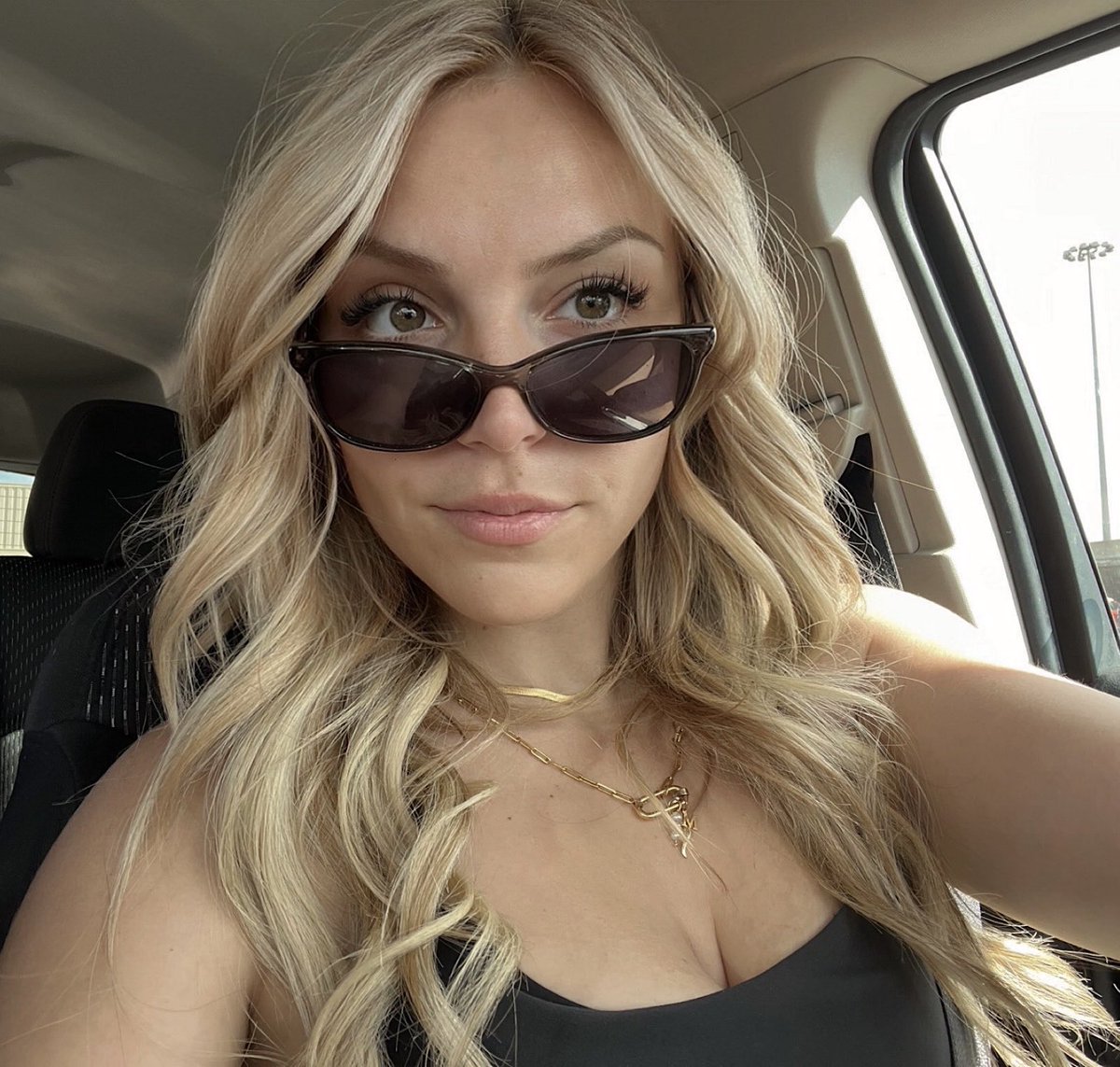 LevelssByAvicii's tweet photo. Co-worker cuck wants to see his wife get pelted w loads. Who can trib?

#cumtrib
#tribute 
#trib https://t.co/cMo4njX41Y