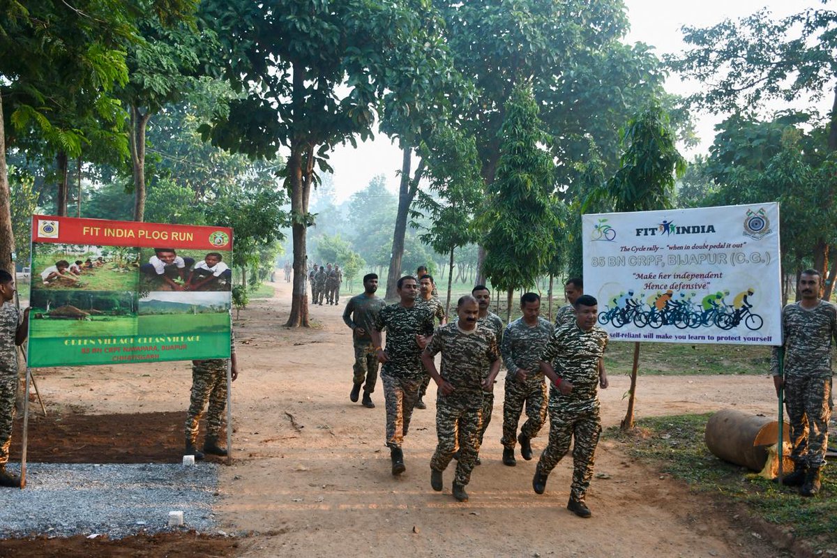 85BNCRPF's tweet photo. #FitIndiaFreedomRun7         
Fitness ki dose adha ghanta roz under fit  india freedom run 7.0  conducted on 20/10/26 at HQ 85 Bn Bijapur. https://t.co/BOvh94jWGR