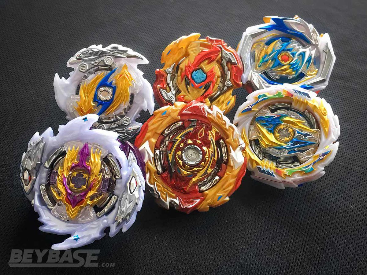 L0VELYBEOMIE's tweet photo. since txt collabed with beyblade before (“rise” ost for beyblade x), imagine if they released a ‘perfect storm’ beyblade collection???? i feel like it would be such cool designs 😭😭 https://t.co/7HlENBwemK