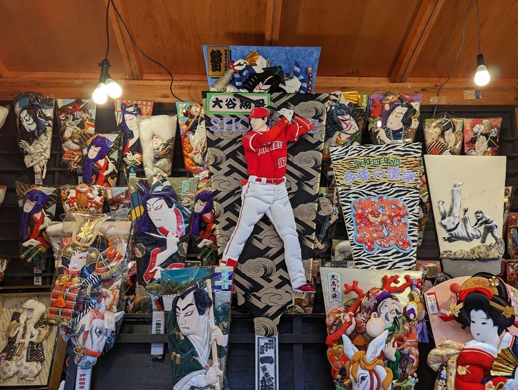 NT28734347's tweet photo. 想いでの場所、東京浅草羽子板市のワンショット https://t.co/UIlelaW46x