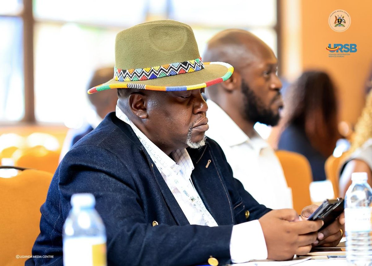 kyobesarah's tweet photo. Your creativity has value. Protect it!

 Copyright’s role in safeguarding creators’ rights &amp; ensuring they benefit from their work.

Take action today: Secure your copyright, protect your creations &amp; earn from your work!

#URSBCopyright #ARIPOAt50

📸 @UgandaMediaCent 

@URSBHQ https://t.co/3ikNH5v4u4