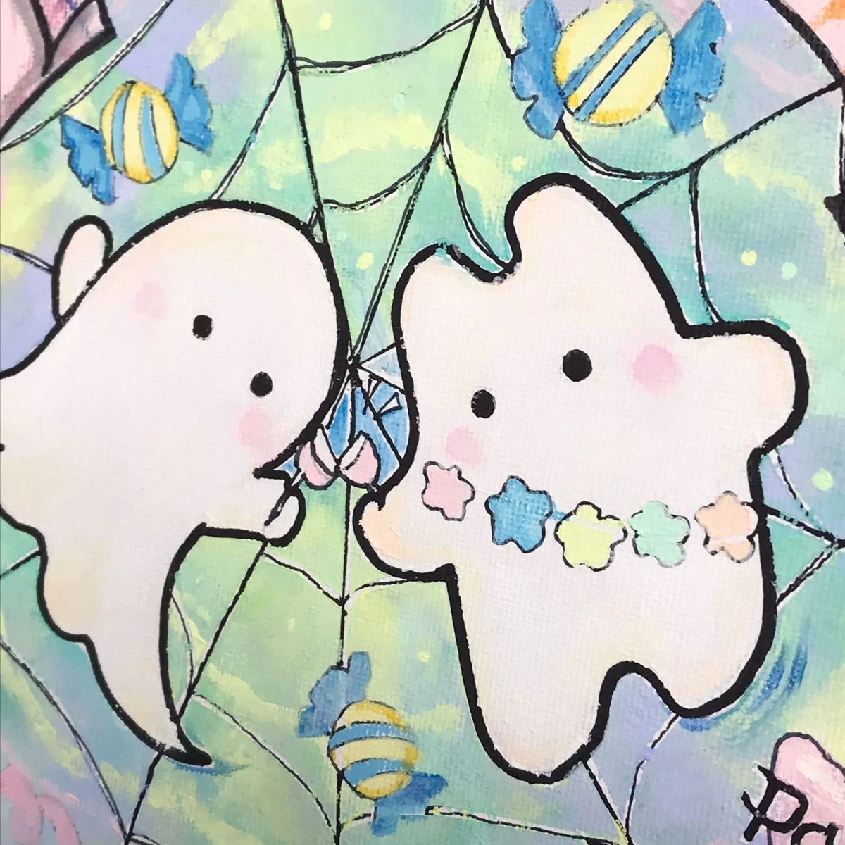 cocorety142's tweet photo. 【福祉施設制作】Teru.作　アクリル画「モカラと一緒にハッピー・ハロウィン」NO.5746で検索
かわいい白いおばけが二人でハッピーハロウィンって感じの絵です。パステルカラーでやさしくて、かぼちゃとかコウモリもいて楽しそうだね。部屋に飾ったらほっこりしそうな一枚だと思いますよねー。￥1,500 https://t.co/KJTvw7Lp3k