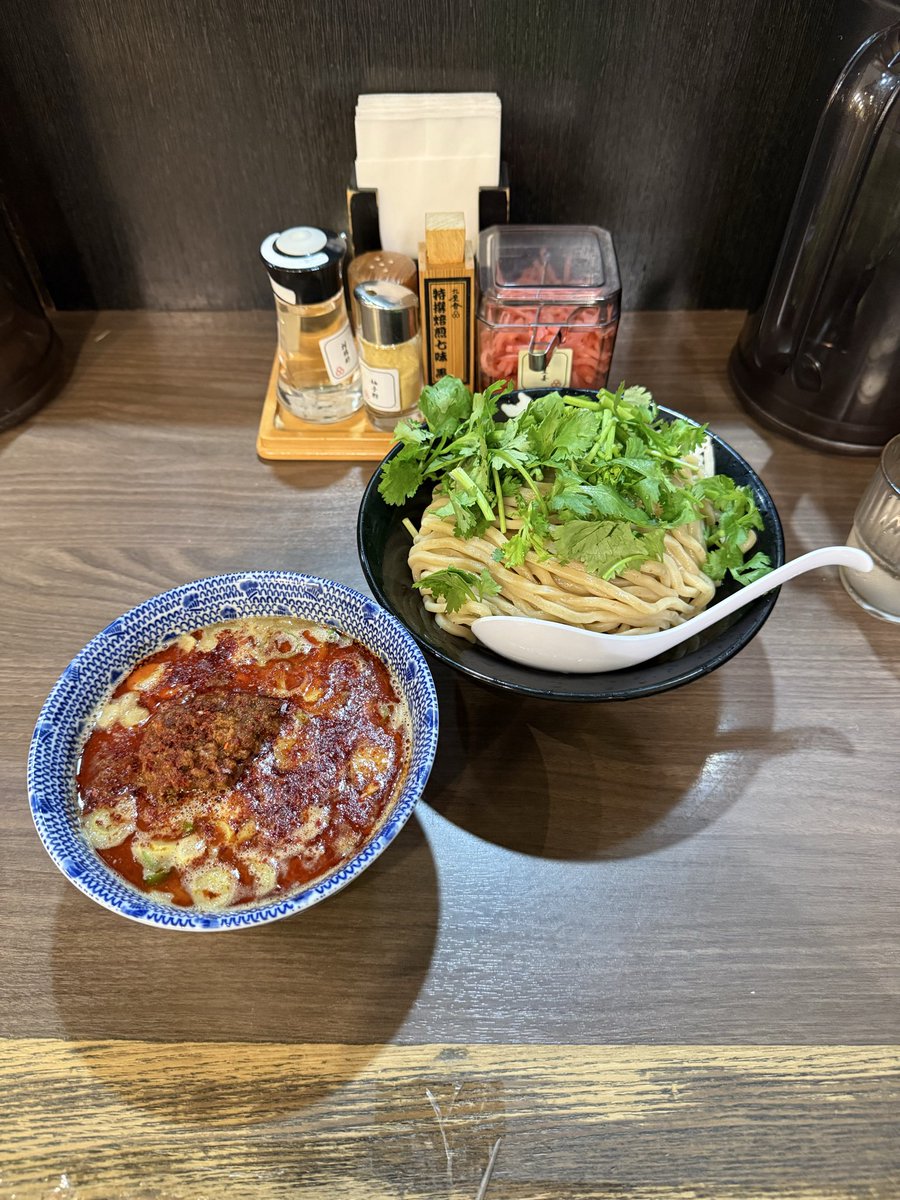 tk449852's tweet photo. パクチーつけ麺🌿😋😋😋😋
明日から仕事頑張れそう🫶 https://t.co/n3ZDKTLLoj