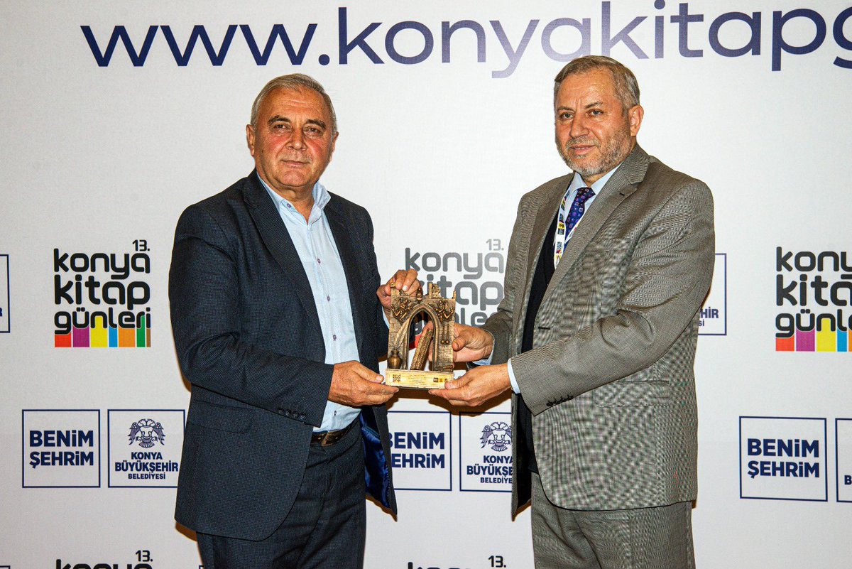 2omer's tweet photo. 19 Ekim Pazartesi
“İÇİMİZDEKİ GÖRÜNMEYEN İKİ BÜYÜK DÜŞMAN”
Konulu SÖYLEŞİMiİ #selcuklu #Kongre Merkezi Malazgirt Salonunda gerçekleştirdim. Emeği geçenlere gönülden kalb şükranlarımı sunarım. @Konyabuyuksehir https://t.co/3KjMtmXvab