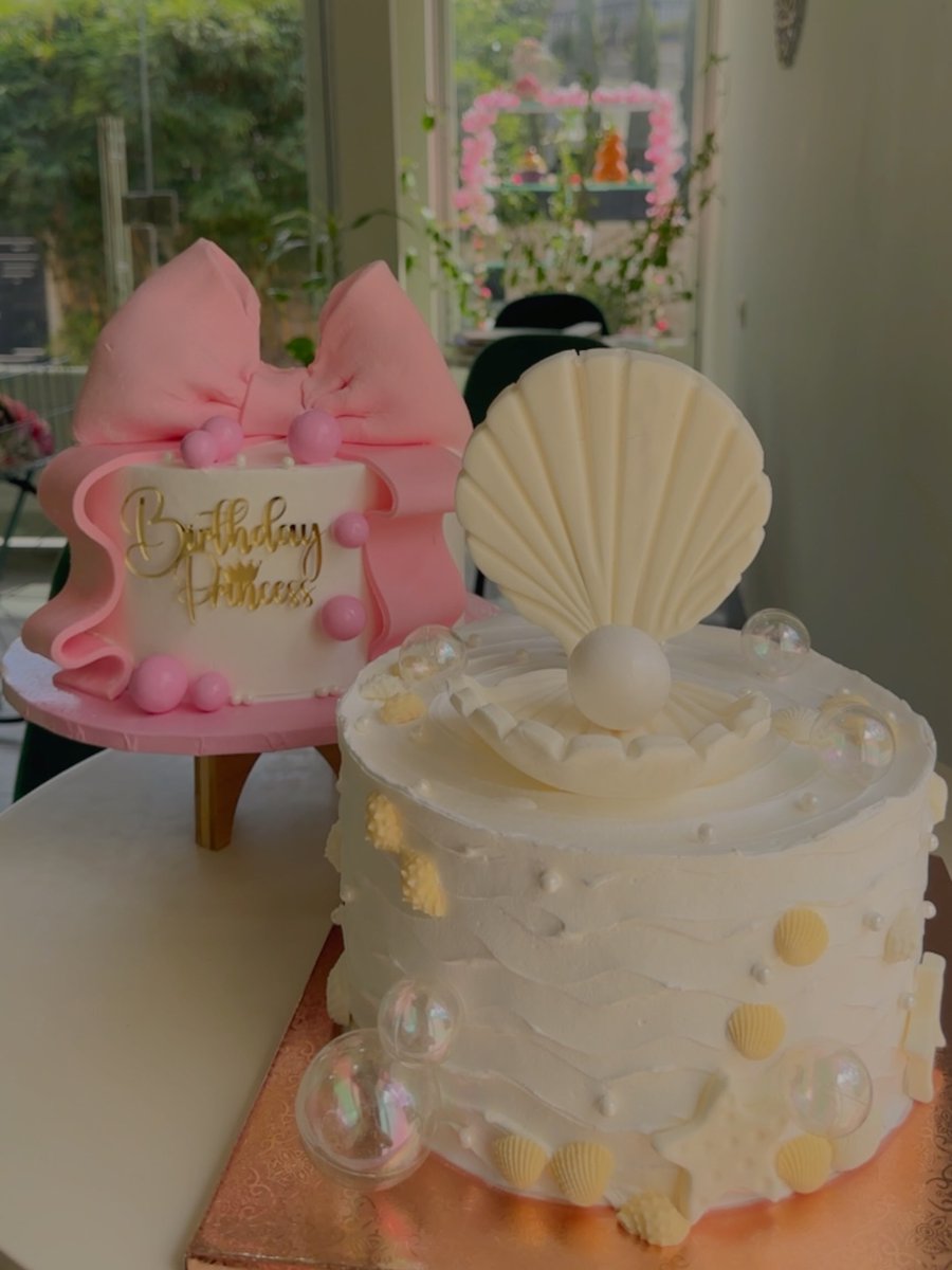 rohrdanzmabho's tweet photo. From soft pink to seashell elegance—every cake has a story. https://t.co/R1hhtjoQ9I