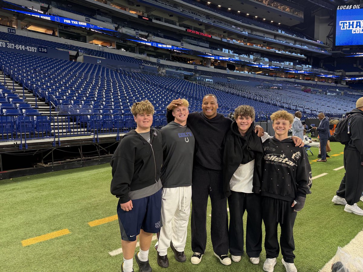 KingStro5's tweet photo. Had a great time @UMichFootball and then made it to Indy to watch @PharaohsDream and the @Colts on Sunday. @CoachJayHill @alexwutangham @dpeloqu1 @TroyBowles23 https://t.co/dJ8qT7N2rE