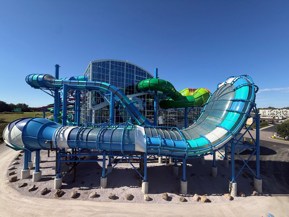 screamscape's tweet photo. First WhiteWater Boomerango Boombox Opens, plus updates from Morgan's Wonderland, Six Flags Magic Mountian, Cedar Point, Carowinds, Six Flags Great America, RMC and more - https://t.co/T5O5joDdG2 https://t.co/OFGpCC3MS0