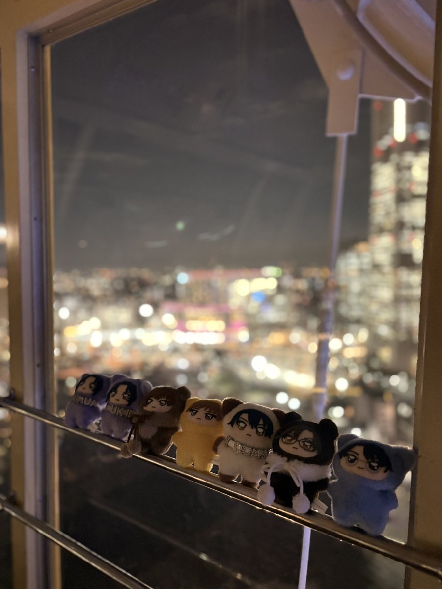 1uv_nin's tweet photo. コスモワールド行ってきた〜🎡
ミニゲームもしたし、ジェットコースターも乗ったし、観覧車からの夜景もほんとに綺麗だった💫

コスモワールドさん次は太一くんをよろしくお願いします^ᴗ ̫ ᴗ^🫶🏻💕 
 #コスモワールド https://t.co/wegu88MxSd