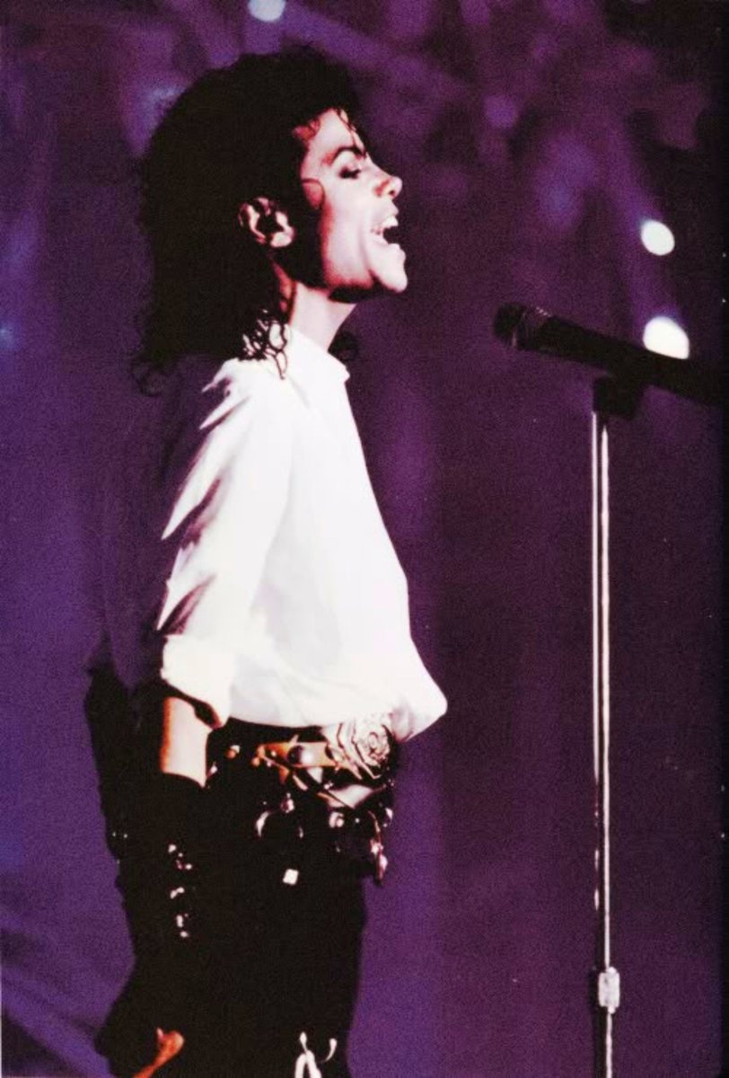lethjackson_'s tweet photo. Era Bad never looked so purple. 🎶💜 https://t.co/UZvDNR76uk