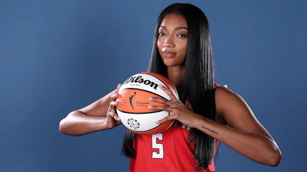 PopBase's tweet photo. The Atlanta Dream have won their first Finals game in franchise history. https://t.co/QTEj95IkR1