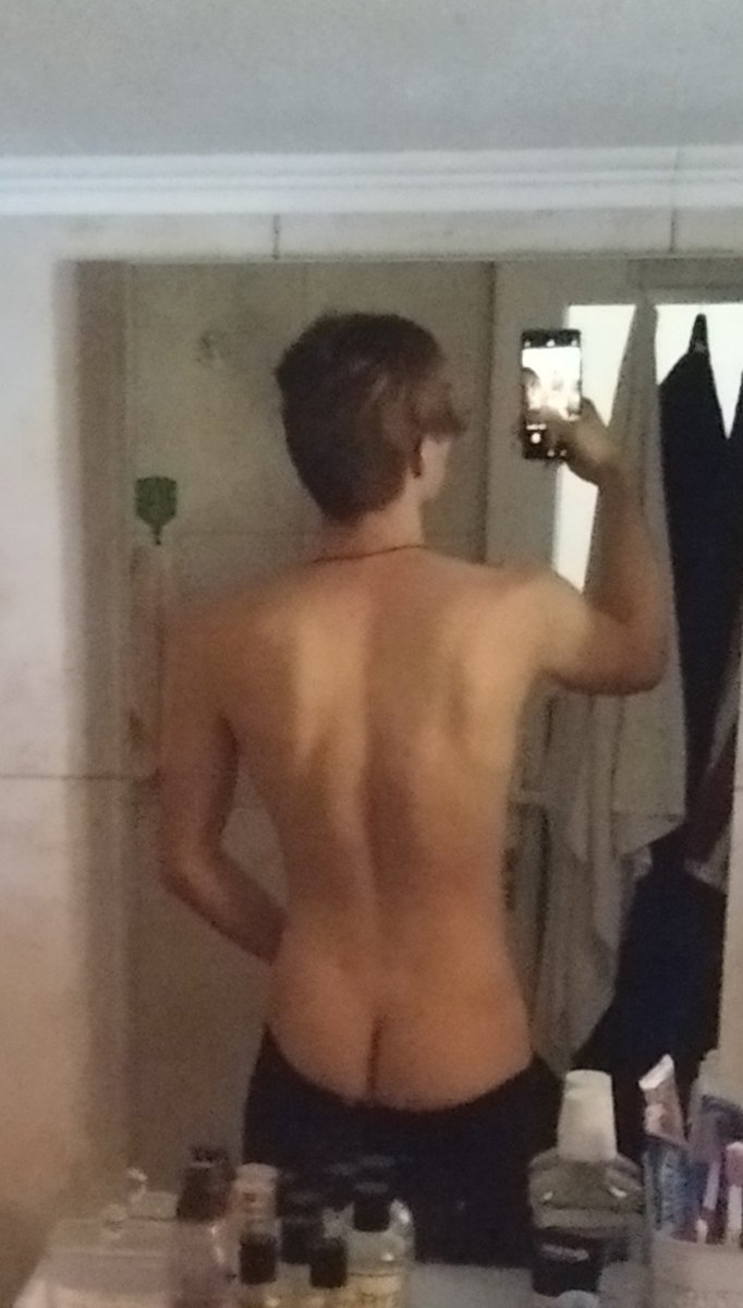 Z_Mihai29's tweet photo. 🍑
#gay #gayromania #ass https://t.co/uHwMLi8RBq