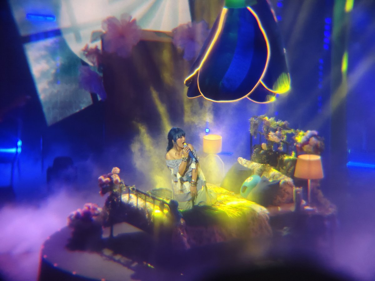 dumpniduday's tweet photo. From hearing 'Ako Naman Muna' back in 2020 to hearing it live for the first time at Maki Dilaw Fest in 2024, and finally watching you sing it at your first-ever solo concertβI'm so proud of you, @anqelaken π
PANAHON NA NATIN CONCERT
#PanahonNaNatinConcert
#AngelaFirstKENCert https://t.co/If79grmRr6