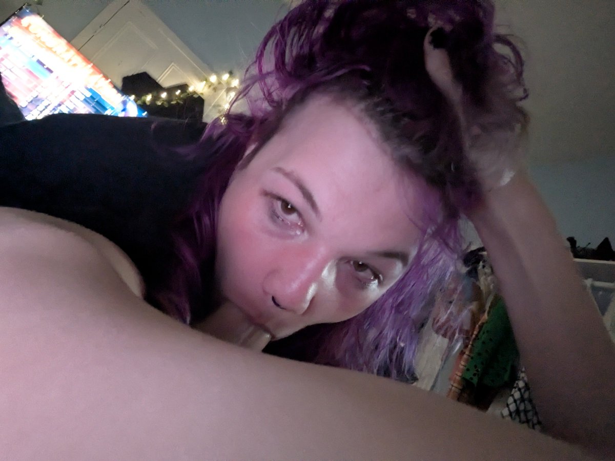 Sunny_is_her's tweet photo. I can't fit @softbunnypaws_ because her cock is too big and rams the back of my throat 😵‍💫 but at least I've trained my gag reflex down enough I can take a throat smashing <3 https://t.co/d7WTDd5hF8