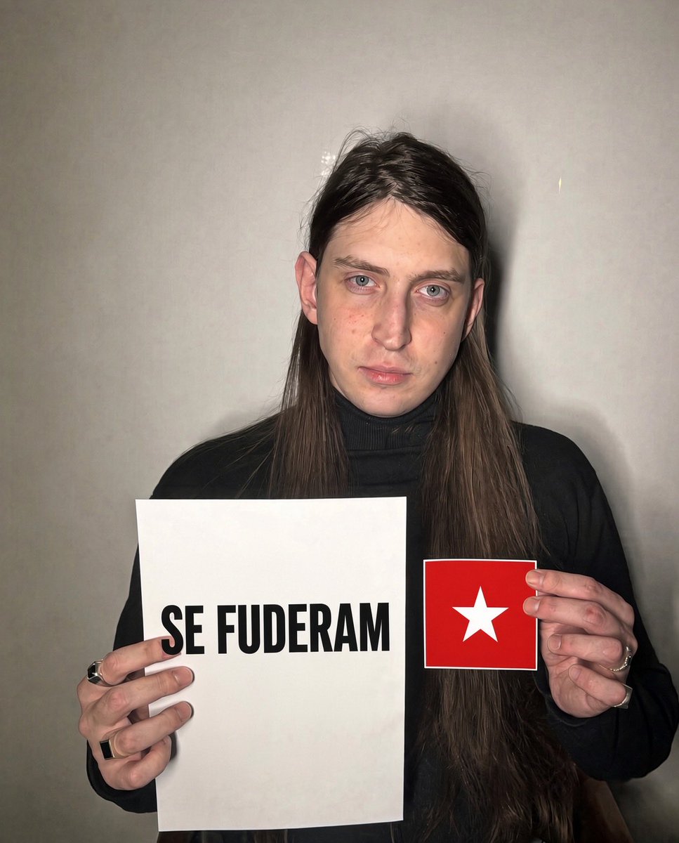 Haaaysb's tweet photo. EU TO RINDO SEM RESPEITO NENHUM KKKKKKKKKKKKKK https://t.co/eHIPuu6peG