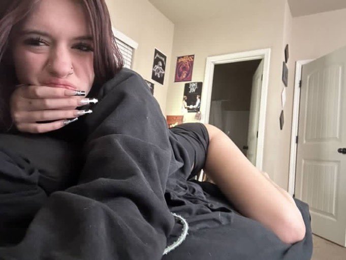 dina2w2's tweet photo. #Colorado #Denver #Coloradogirl #denvermeets #milehigh #nolimits #horny #NFSW #links #Wataa #aurora #prettvbadass  #Chudaï #colohotties #denverslut https://t.co/eu2wWQ2qqm