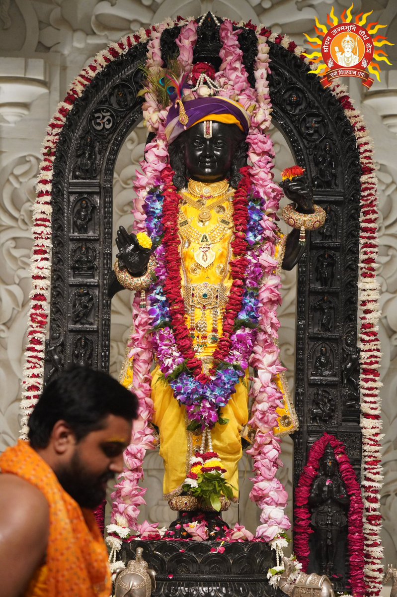 Zee24Kalak's tweet photo. અયોધ્યાથી કરો શ્રી રામલલ્લાના અલૌકિક દર્શન...

#JaiShriRam #RamMandir #Ayodhya #RamLalla #ayodhyarammandir #rammandirayodhya #RamTemple https://t.co/EjSVlgmUpb