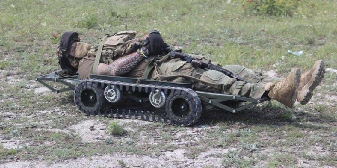 Xred1000's tweet photo. THE FUTURE OF RESCUE MISSIONS IS HERE. 🤯🚁

A Ukrainian soldier has reportedly been rescued using a drone.

Technology is changing the battlefield in ways few people imagined.

#Ukraine #Technology #Drones #WorldNews https://t.co/JA68cQJWgh