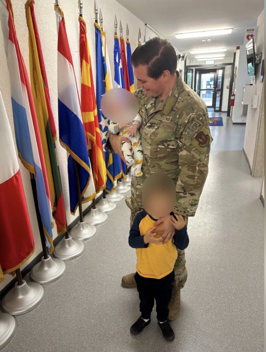 iamlegacy23's tweet photo. #BREAKING: The U.S. Air Force has identified the airman who died after falling during a pregame rappelling demonstration at the Alamodome on October 17.

Tech. Sgt. #IanPatterson, a 15-year veteran and Tactical Air Control Party instructor with the 6th Combat Training Squadron, Det. 2, was rappelling from the rafters as part of UTSA’s Salute to Armed Forces and Veterans night before the UTSA-Navy game. 

He descended at high speed and struck the field. He was treated on site and taken to the hospital, where he later died.

The incident remains under investigation.

Rest in peace, Tech. Sgt. Patterson. 

Thank you for your service. 🇺🇸