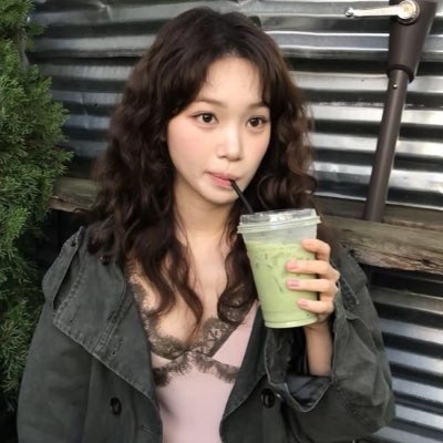 CrossJadedAsf's tweet photo. IM EATING SO GOOD https://t.co/1KymRafeQr