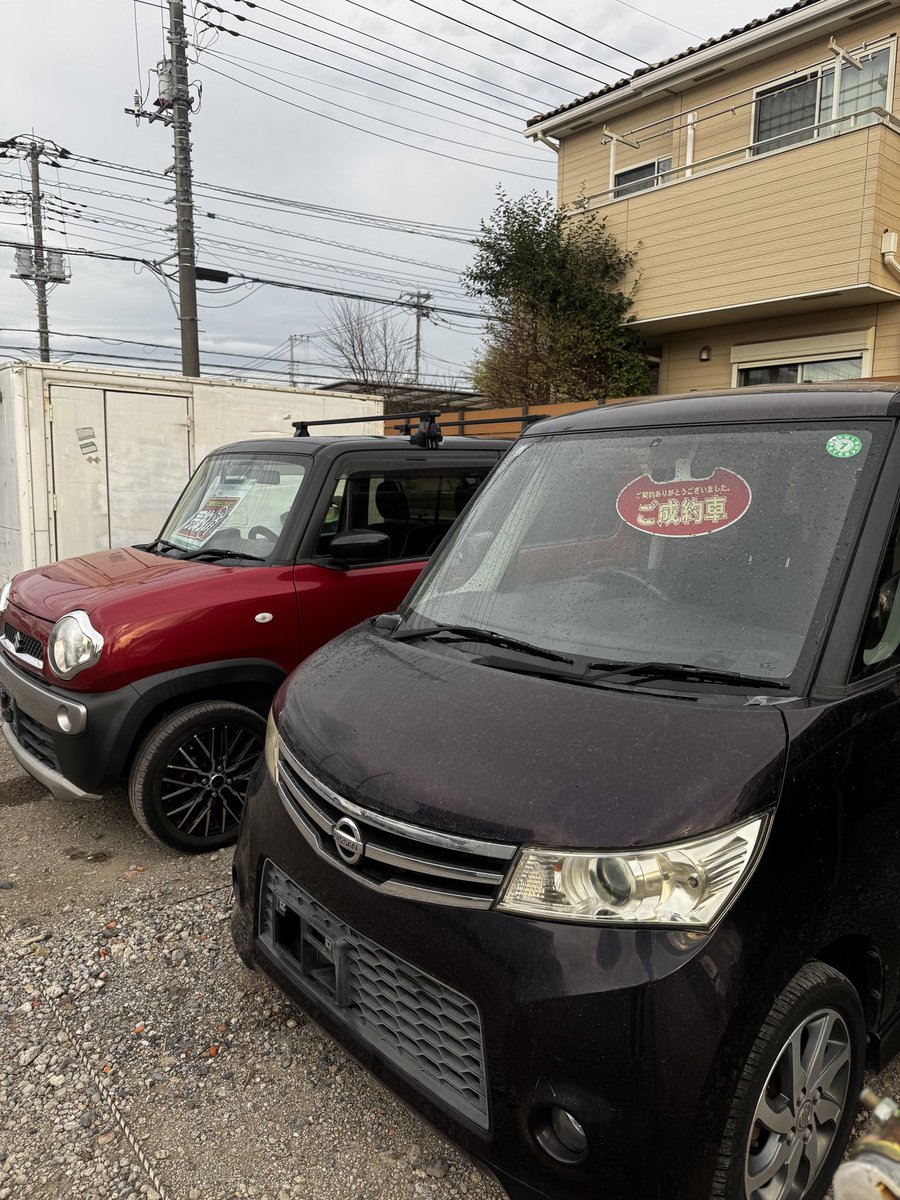 used_tincarbell's tweet photo. カーセンサー掲載ストップしたらあれこれと来店されてご成約ほんとうにありがとうございます。
下見に仕入れを強化していこう。
中古車を買うときには、無駄のオプションとかつけずに！車を買うのは焦って買わないこと。
走行距離や修復歴なども大事だけど、整備記録簿があるほうが良い。 https://t.co/3c8UZqCLzY