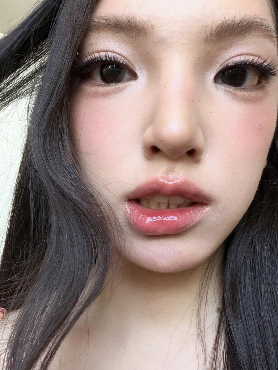 kkgl9c's tweet photo. 贱货 https://t.co/HQBVpdK3J1