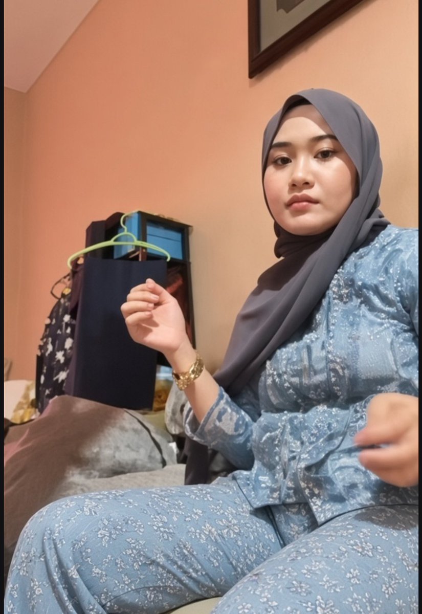 ochizio's tweet photo. padahal baru pulang kondangan
https://t.co/pWYE9eOXsi https://t.co/GPhDfAhUbq