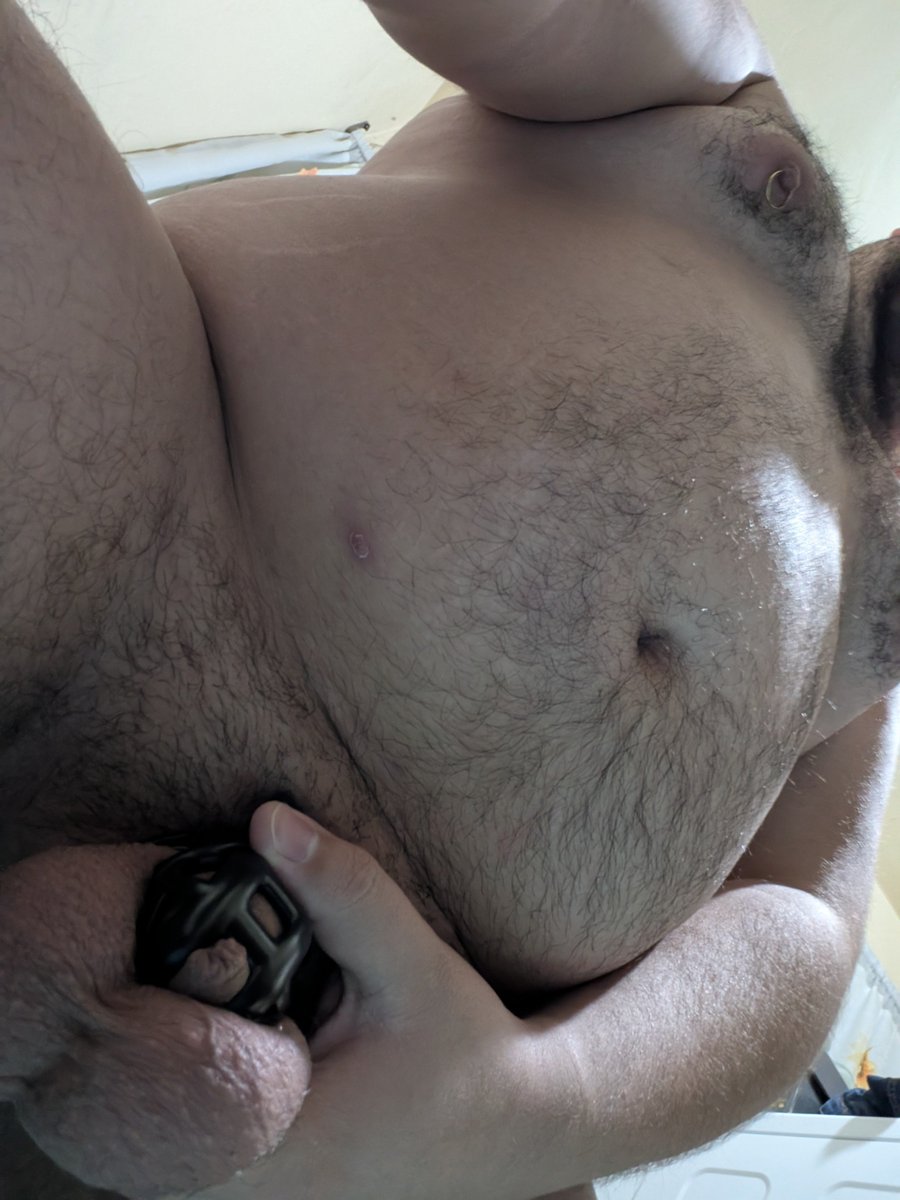 luassauco_AD's tweet photo. #Locktober 
Dia 19
#ShowYourLock 
@MrSLeather @ChastitypigRTS 
Poco a poco nos calentamos más, ya faltan menos días 🥴 https://t.co/wOP2TDGrk4