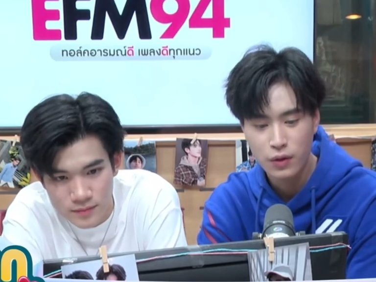 Itzmylii_x's tweet photo. 2รูปนี่ถ่ายห่างกันกี่วันยังเด้กมากเหมือน3ปีก่อน https://t.co/2mTUhigUgi