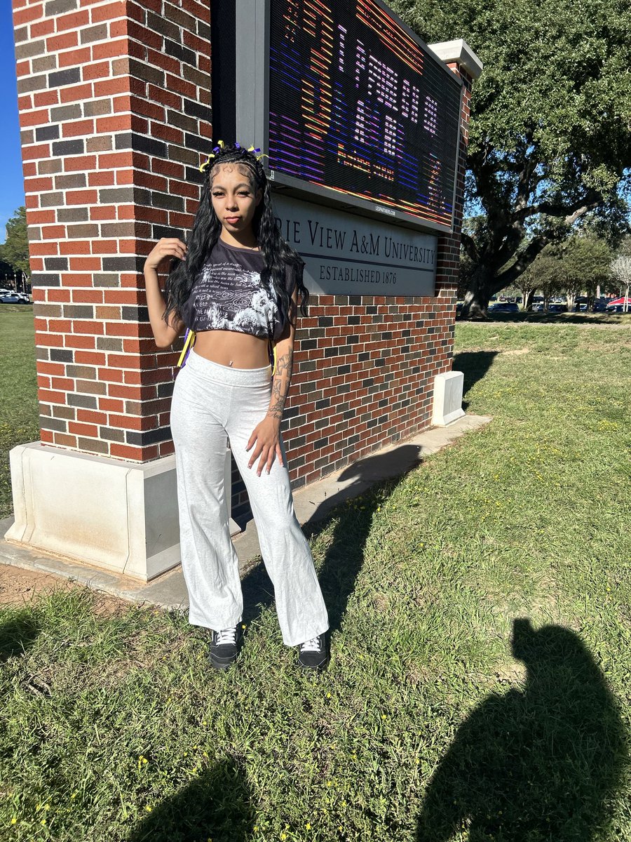 marisbthuggin's tweet photo. took a trip 🐆💜 #pvamu https://t.co/uP3nfleG7q
