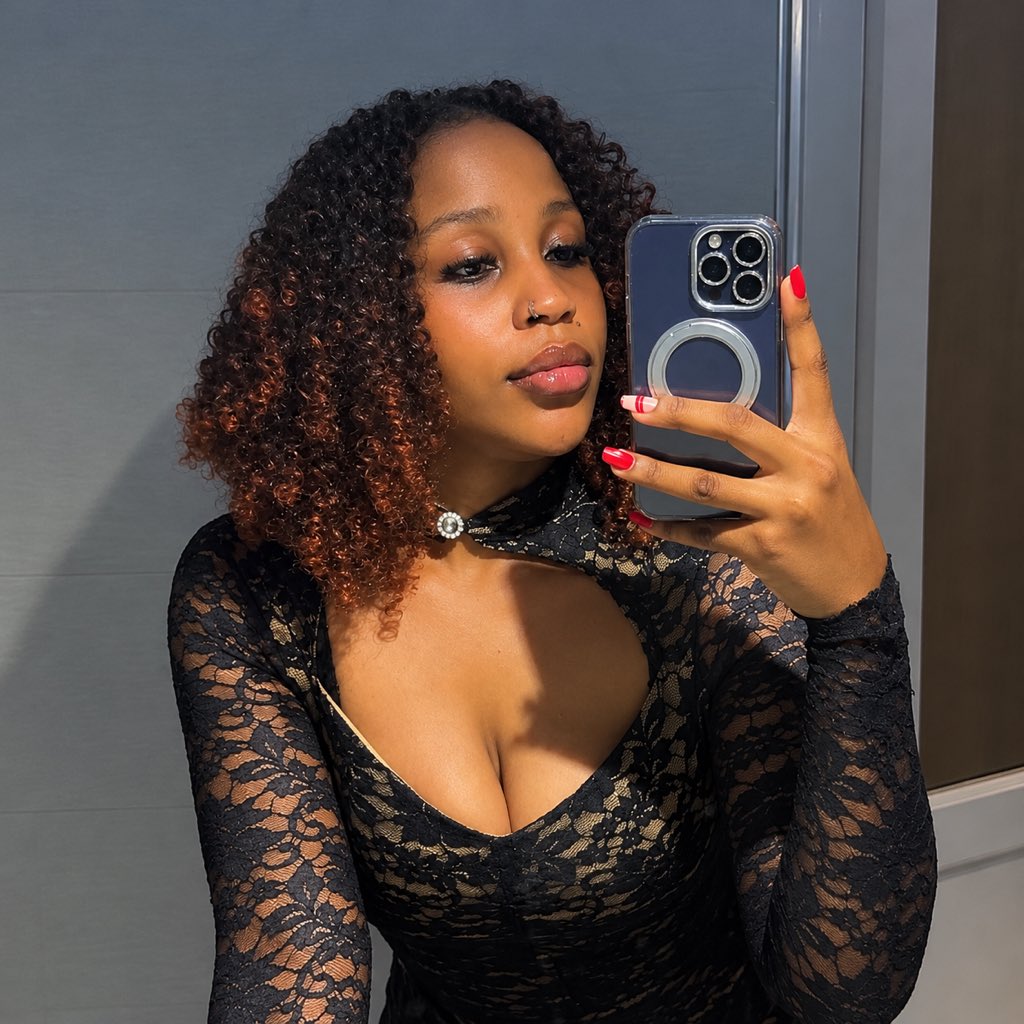 Sincerelyrahma7's tweet photo. Atajiua bibi yenu

EM NUNUENI VIWANJA😂🫳

Yaaani pisi kama hii ijiue iwaache @Geo_Traverse @GeoConstructors 😁 https://t.co/nUFthi8tqq