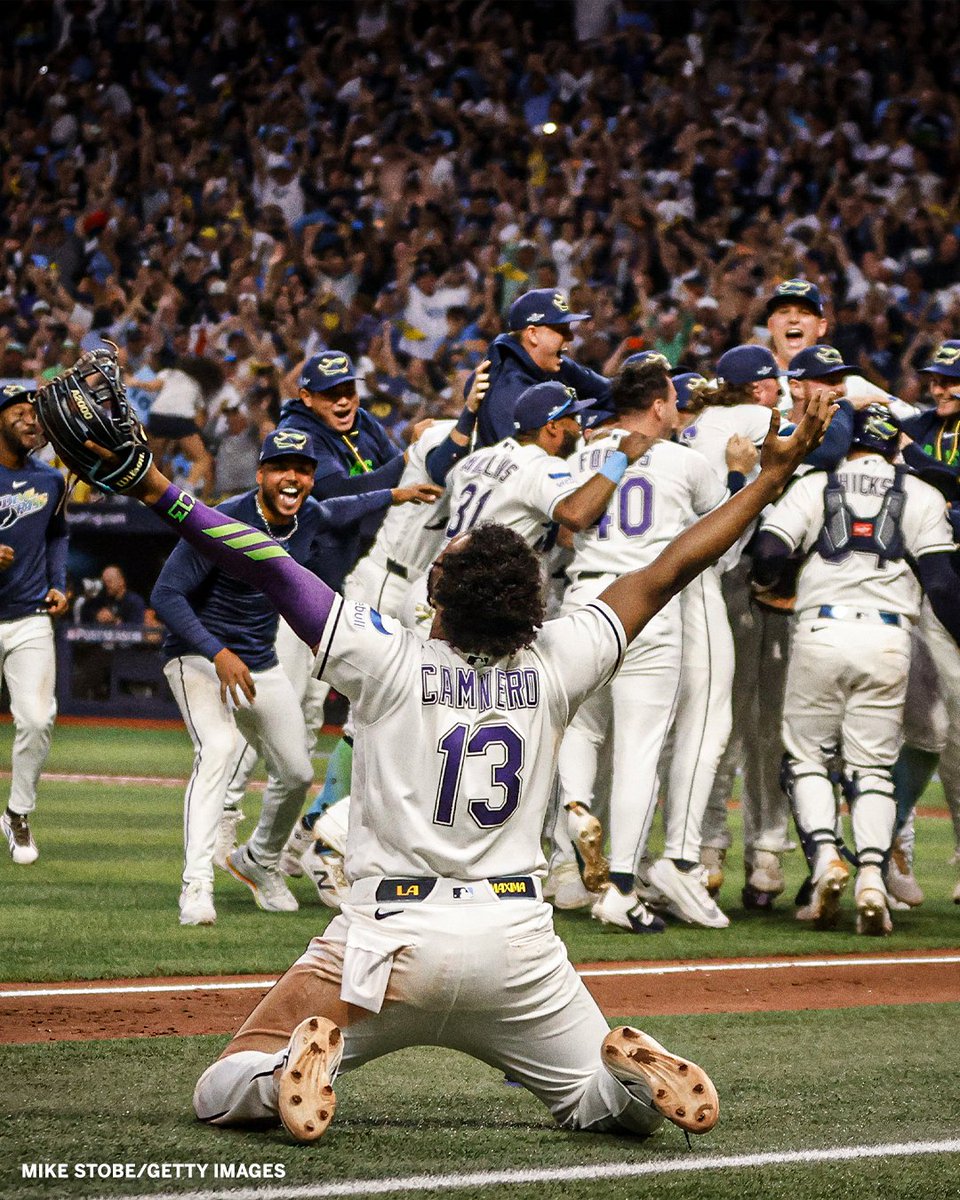 SportsCenter's tweet photo. A photo that says it all 🔥

(Mike Stobe/Getty Images) https://t.co/TtNqjRwe3Q