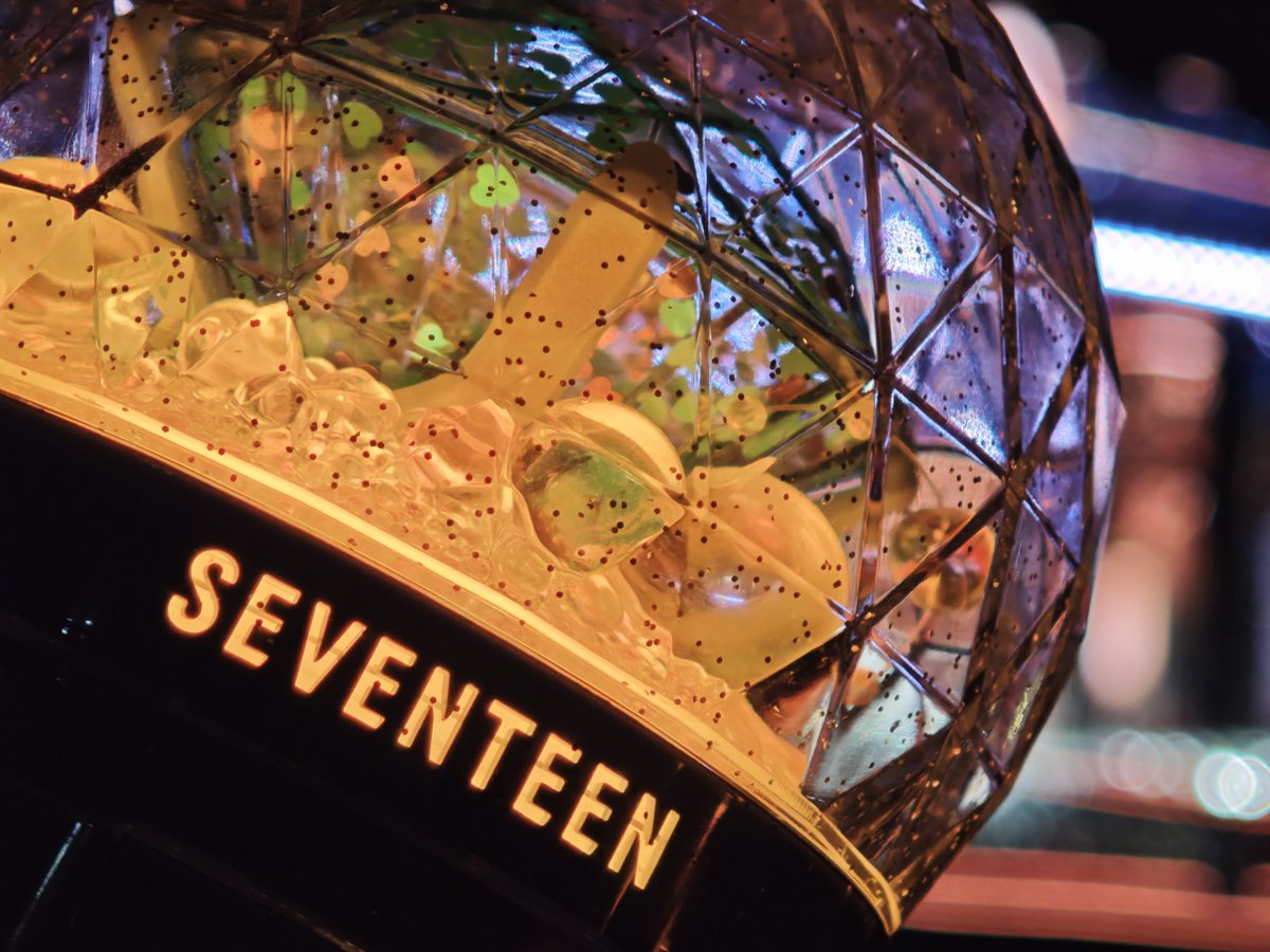 LClematis_s's tweet photo. 1 repost = 1 vote, 1 reply = 1 vote

vote SEVENTEEN on mama fans' choice male (mnet plus app) 

i vote for #SEVENTEEN on #2026MAMAVOTE https://t.co/G1hcAM5NUs