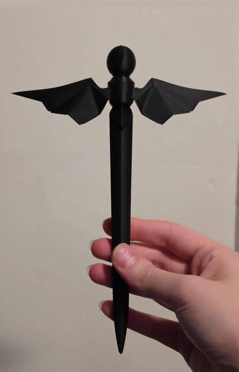 Arorea's tweet photo. Made Nurse Harrow's hair pick and piss gun! Now for prime and paint! #deadlock #WelcomeHarrow https://t.co/4A1OOHgdnv