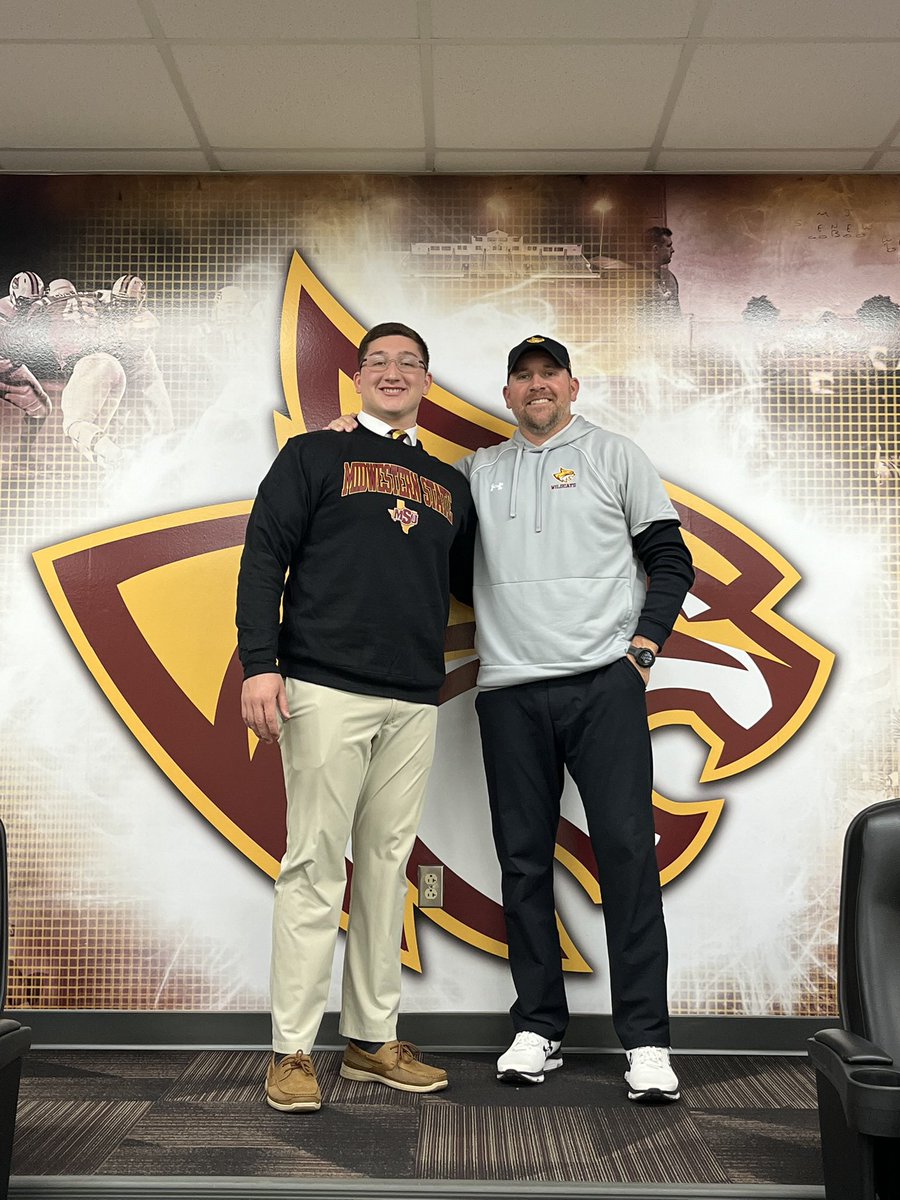 TuckerSethSmith's tweet photo. Dad: I could not be prouder of you, your integrity, your values, and your faith. The River is better because of your servant leadership and the class you brought to every event, meeting, practice, and game. You are a world changer. In his own words… #blessed #WildcatsForLife https://t.co/iZAasGsgtm