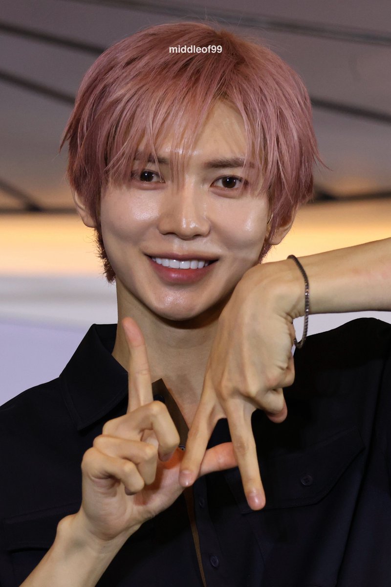 middleof99's tweet photo. 261019 makestar offline

LA! 

#여상 #YEOSANG #ATEEZ #에이티즈 https://t.co/fREW4PMTP0