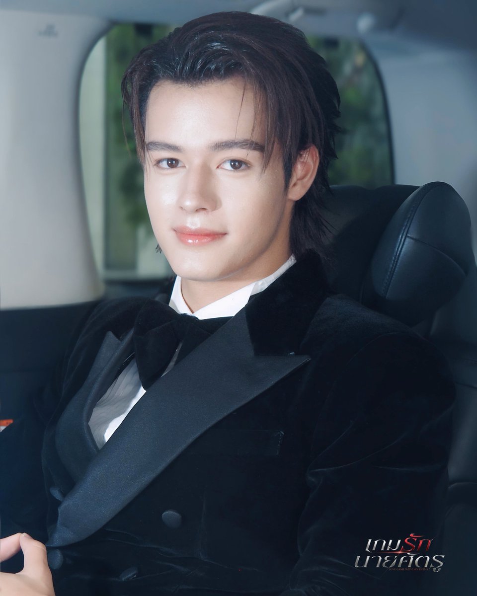LoveGame9ENY's tweet photo. 2 หนุ่ม อเล็กซ์ และ ทีม จาก VIVIAN ENTERTAINMENT พร้อมร่วม งาน HOWE AWARDS 2026 ฉลองครบรอบ 14 ปี ที่ BITEC BANGNA

#HOWEAWARDS2026 
#AlexAlexander #TeamTeeradon  #เกมรักนายศัตรู https://t.co/YjPvz3XjhN