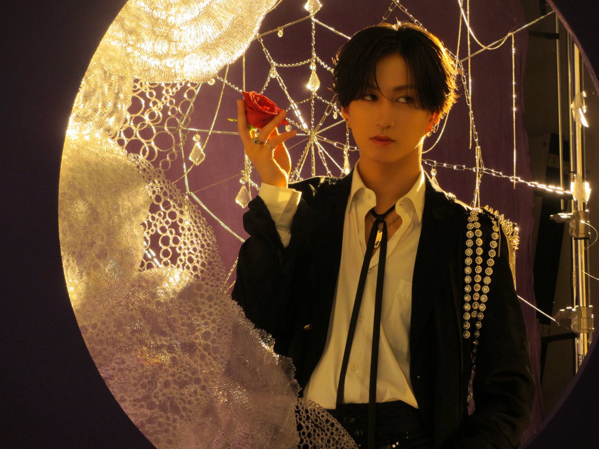 HyomaIkedastaff's tweet photo. Hyoma Ikeda 1st mini Album『Effect』
遂に明日発売！💿

🗓️2026/10/21 Schedule
19:00~ スペシャルライブ＠タワーレコード渋谷
(終演時刻は20:10頃を予定しております。)
21:35~ 発売記念YouTube生配信
22:00~ ”Bleeding Love” Music Video公開

発売日、一緒に楽しみましょう🦋

#HyomaIkeda #Hyoma_Effect