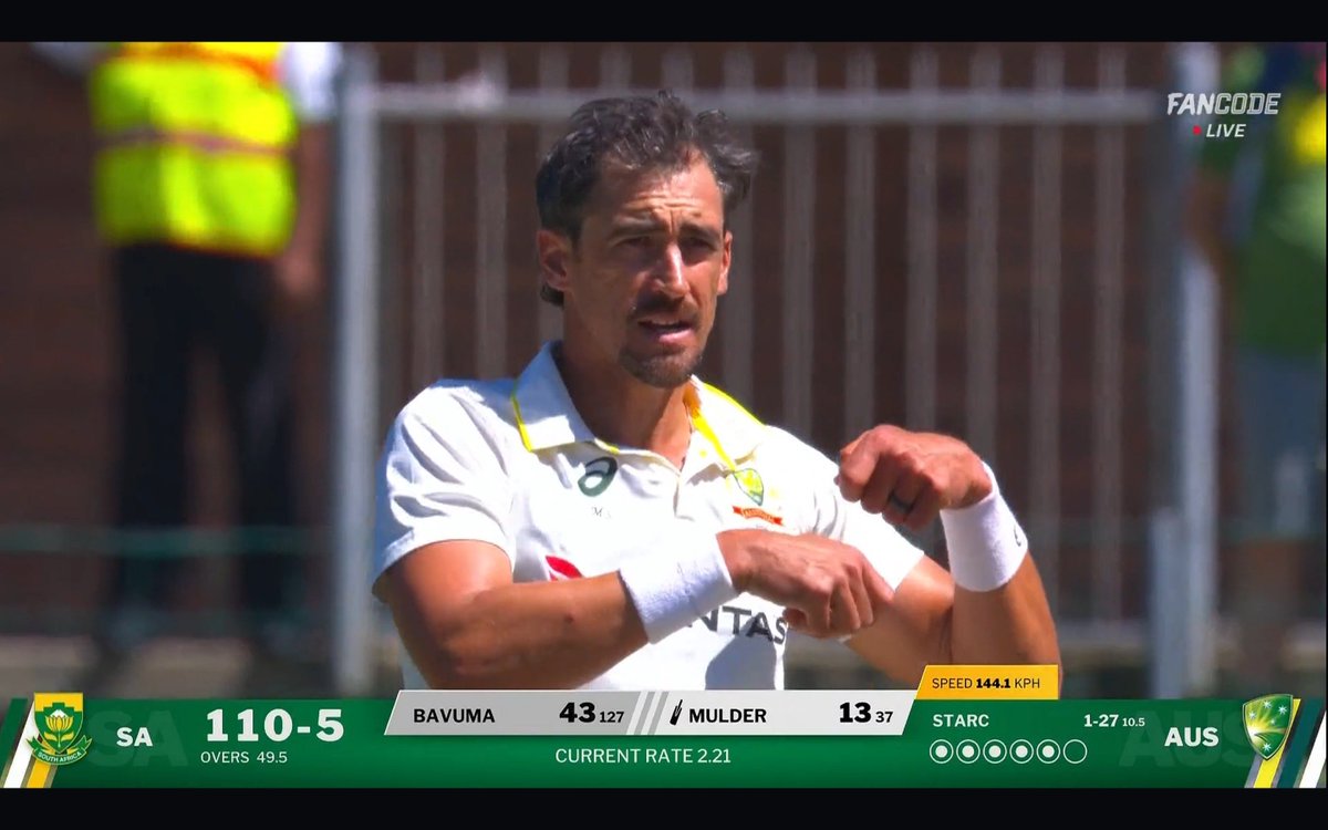 CricCrazyJohns's tweet photo. 🚨 MITCHELL STARC COMPLETED 450 WICKETS IN TEST CRICKET 🔥

- 450 wickets in Tests
- 247 wickets in ODIs
- 79 wickets in T20Is

One of the greatest in cricket history. https://t.co/XQIbx6dHhR
