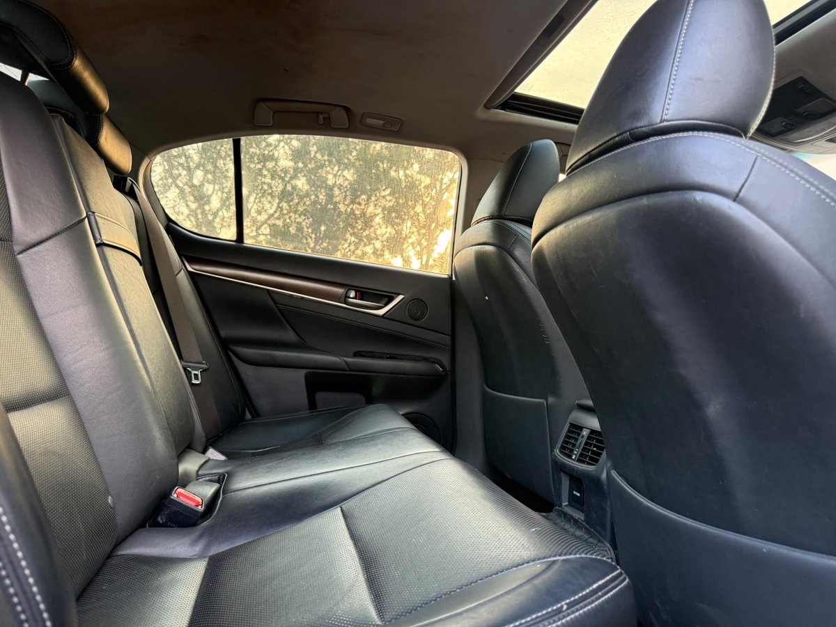 abujarides's tweet photo. 2016 Lexus GS350
Registered 
Duty ✅ 
Neatly used 
ABUJA 
Price: 16m
DM or call 09067505058 https://t.co/x2Jm3fLLhn