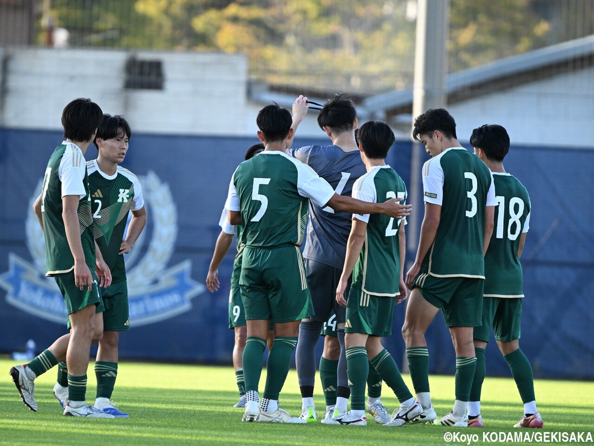 gekisaka's tweet photo. [関東2部]同期3人で唯一つかめなかった横浜FMトップ昇格…「マリノスに一番早く戻るには」関東学院大MF德田佑真の現在地

https://t.co/5y1cocSesJ

#大学サッカー #関東大学サッカーリーグ #関東大学リーグ #ゲキサカ https://t.co/f2TSvlcN4f