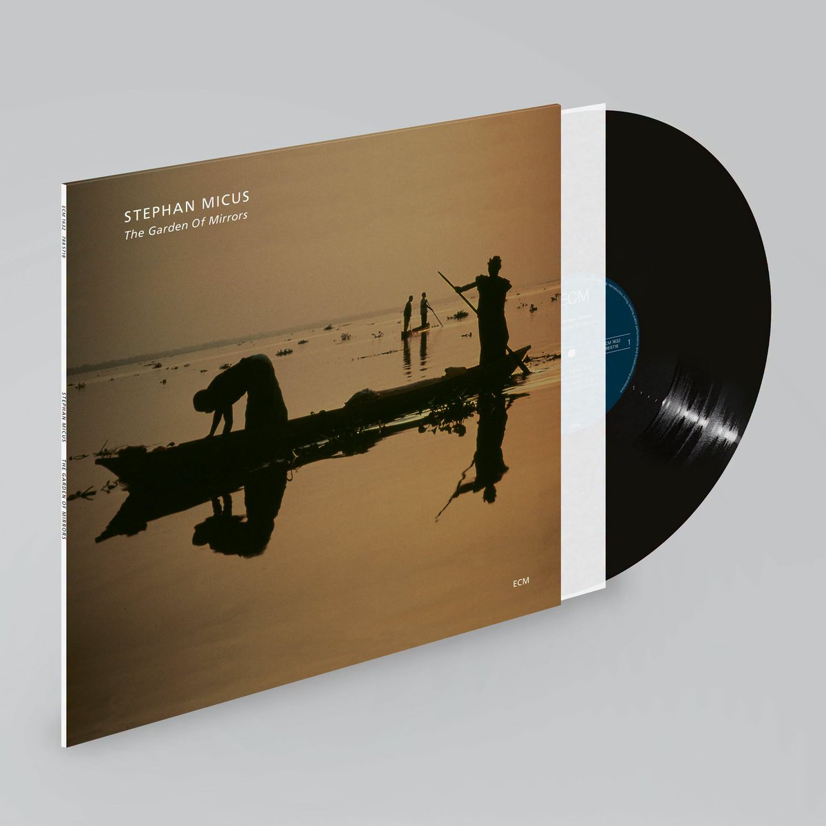 ECMRecords's tweet photo. The new album by Stephan Micus, “Traces in the Sand” will be released on November 13: https://t.co/tqNs7QYiX4
Simultaneously with the new album, “The Garden Of Mirrors”, Stephan Micus’s fourteenth album will be released on vinyl for the first time: https://t.co/l0TxLF9JtU https://t.co/378nR8J5GM