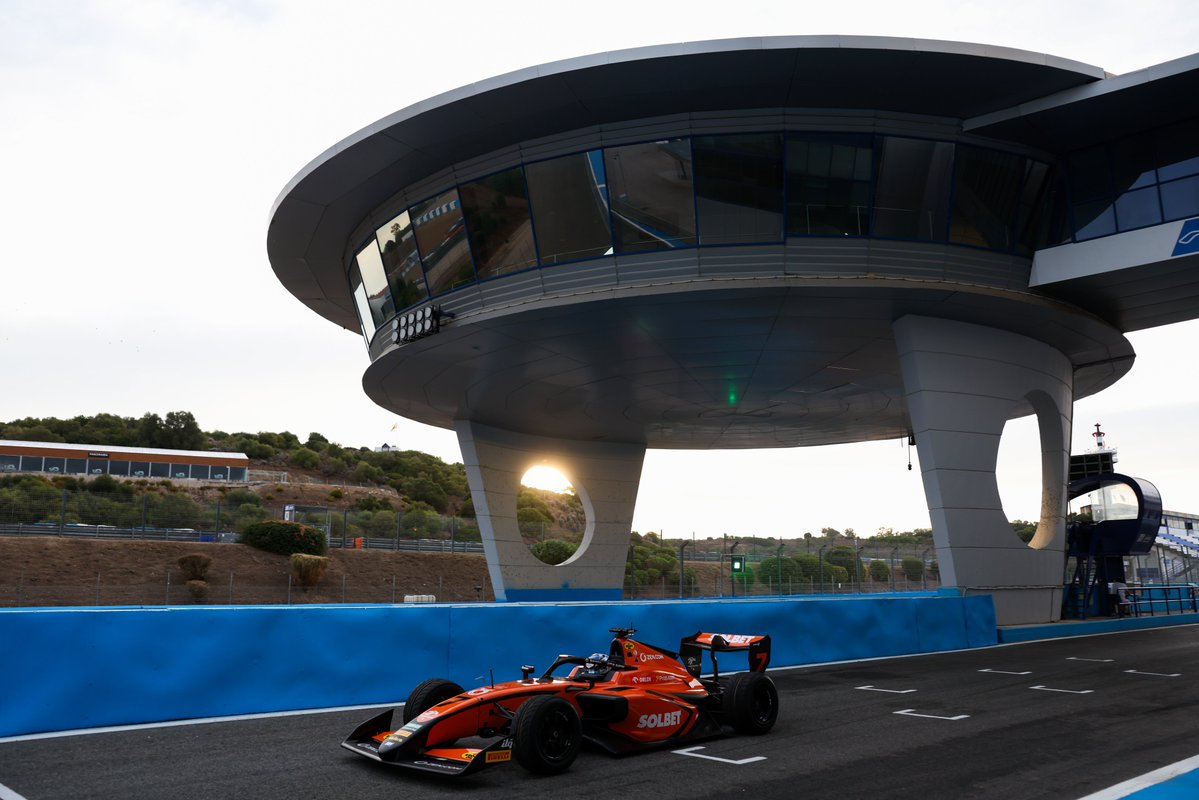 Formula3 tweet picture