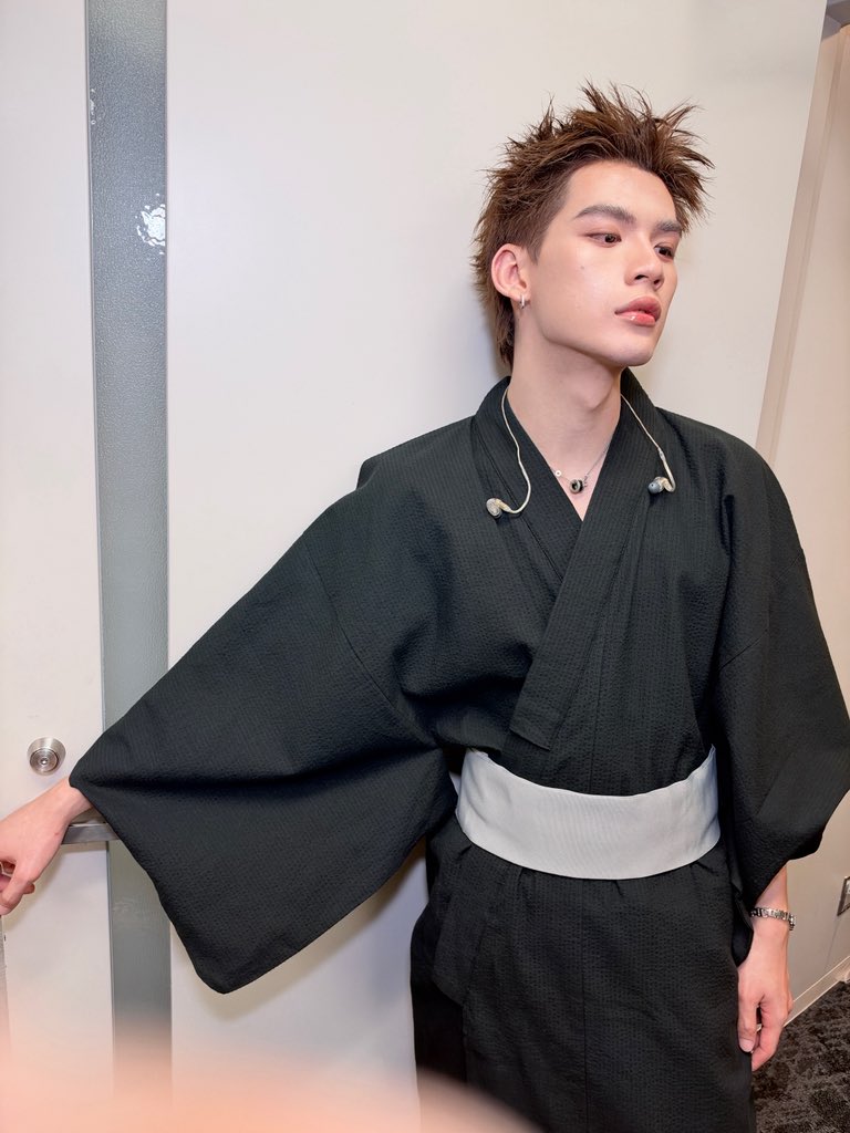 JAONORTHiom's tweet photo. 日本のファンの皆さん、いつも僕たちを応援して、愛してくださって本当にありがとうございます🥹💗
日本に来ることができて、ノースは本当に嬉しかったです！日本という国が大好きなので、また絶対に戻ってこられたらいいなと思っています🇯🇵💕
今回起きたことについては、本当にごめんなさい。今はもう少しずつ元気になってきています。つらい出来事と向き合いながら、今も一生懸命乗り越えようとしています。そして、ノースは必ずこの困難に打ち勝ちます。絶対に乗り越えてみせます。
これからも温かく見守って、応援してくれたら嬉しいです。いつも本当にありがとう🥹🫶🏻

#DuangFansignInJapan