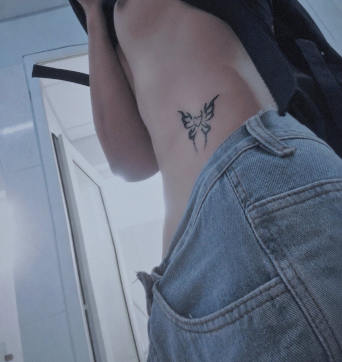Bun20888's tweet photo. 20/10 chúc chị em nhé https://t.co/dz7GnuWYtV