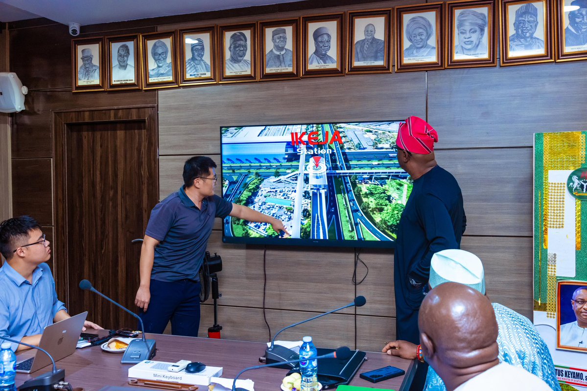fkeyamo's tweet photo. Yesterday, I was joined by the Permanent Secretary in the Federal Ministry of Aviation, the MD of the Federal Airports Authority of Nigeria (FAAN) and the engineering teams from both the Ministry and FAAN. We appraised and approved the design of the Lagos Airport monorail that would take commuters and the flying public from the Ikeja Railway Station (where the Lagos Redline terminates) to the terminal point at the new Murtala Mohammed International Airport (MMIA) Terminal 1 that is now being reconstructed.

There would be 5 stations/stops along the way, namely, Ikeja Station, Domestic Airport Station, Beesam Station, Toll Gate Station and MMI Airport Station.

The monorail is an integral part of the reconstruction of the nation’s major gateway at the MMIA in Lagos.