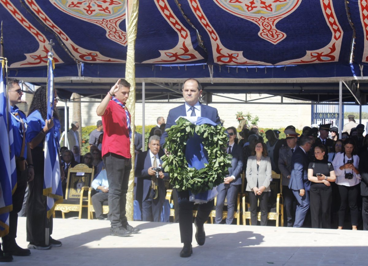 AndreasVafiadis's tweet photo. Το Σάββατο 17 Οκτωβρίου τιμήθηκε η 84η επέτειος  της Μάχης του Ελ Αλαμέιν στο Ελληνικό Στρατιωτικό Μνημείο. Ενα μνημείο οπου δεν αποτελεί μόνο το σημείο αναφοράς, των πεσόντων ηρώων της μάχης που έκρινε κατά μεγάλο ποσοστό την έκβαση του Β΄ Παγκοσμίου Πολέμου. Αλλα ένας ιστορικός τόπος, όπου η γαλανόλευκη κυματίζει, όχι με κριτήρια μικρόκοσμου αλλά μακρόκοσμου. Γιατί ο Ελληνισμός δεν εμπεριέχεται σε συνοριακές αντιλήψεις, αλλά είναι ενσωματωμένος με την ειρήνη και την ελευθερία!