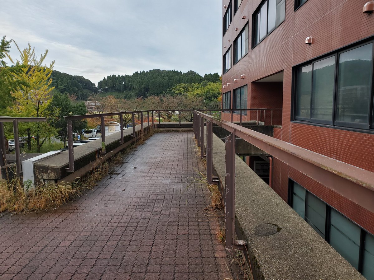 07Gawagawa's tweet photo. 石川県来た目的の一つ
Angel Beats!の聖地巡礼してきたぜ
OP,EDの場所とかガルデモ演奏の場所めちゃ良かったぞ https://t.co/C3sQYpMngG