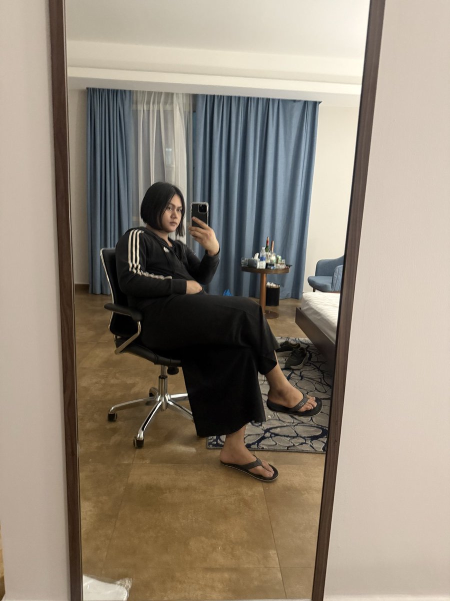oirzui's tweet photo. เซ็กซี่ในชุดดำ 🔥 🥵 
นวดแบบเซ็กซี่ด้วยชุด ยูนิฟอร์ม ♥️❤️💕🍓🍒
#ladyboy_Juffair
#laddyboy_bahrain https://t.co/PnQ8PV3y1d