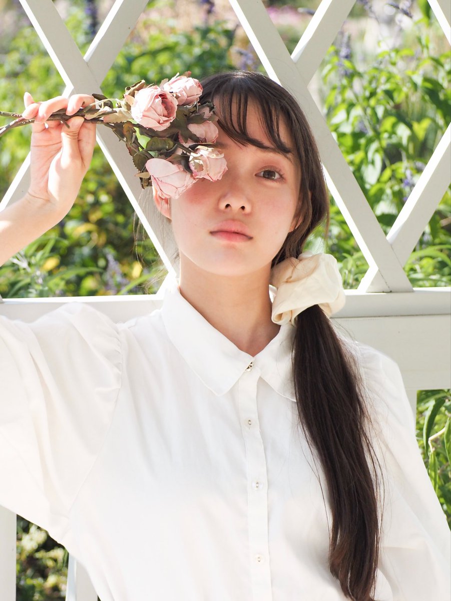 omgomg2021's tweet photo. コスモス×きいさん🌼
(何回にも分けてしまいすみません🙇‍♂️)

甘井きいさん @swee_eety115 
met撮影会 @mer_photo https://t.co/Jsf73txvlY