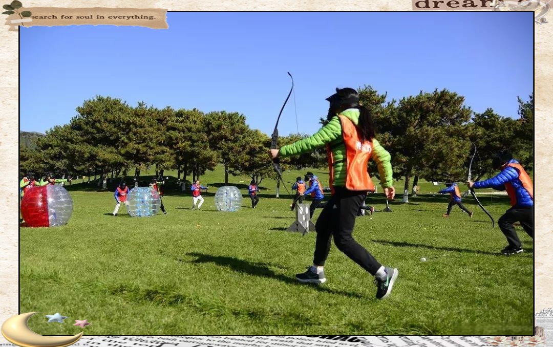 eva_2208's tweet photo. Hey, I came to the archery club today! I saw a hammer on the archery rank, weird~ https://t.co/PUHKW7M6nk